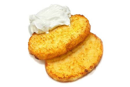 Оладьи картофельные со сметаной