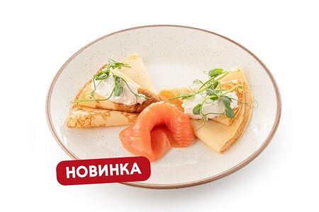 Блинчики с лососем и сырным кремом