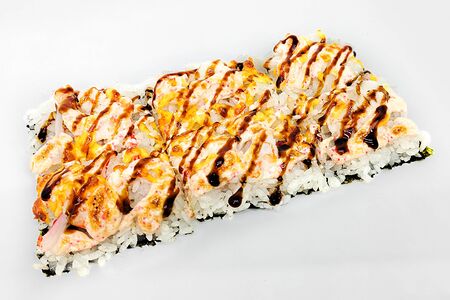 Суши-пицца с креветкой и крабом