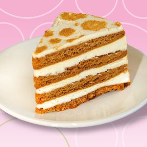 Пирожное Медовик со сливками 