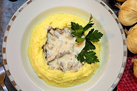 Бефстроганов из телятины