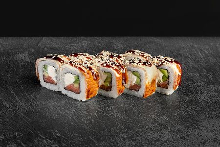 Ролл Дракон (шапочка с 3х сторон)