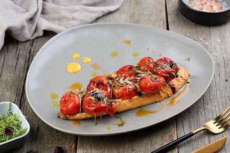 Брускетта с жареными помидорами