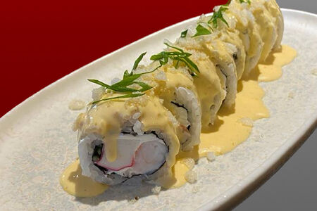 Ролл с креветками и крабом