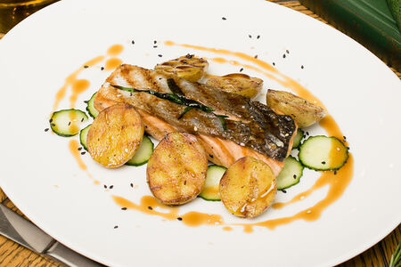 Стейк из лосося