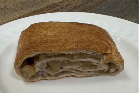 Штрудель с вишней по-грузински  