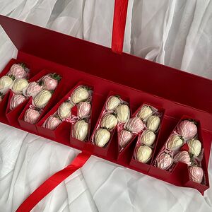 Клубника в шоколаде мама