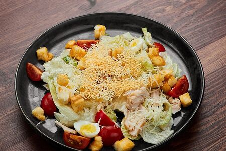 Салат Цезарь с курицей 