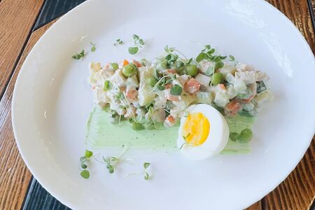 Салат По рецепту Оливье с цыпленком