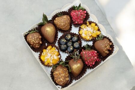 Клубника в шоколаде набор Тарты mini