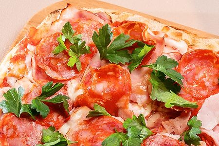 Пицца Мясное ассорти 