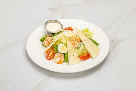 Салат Цезарь с креветкой