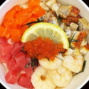 Поке Морской микс