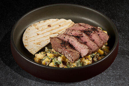 Мексиканский стейк-салат с мраморной говядиной