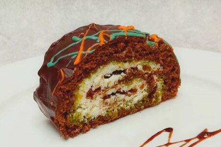 Фисташково-шоколадный рулет