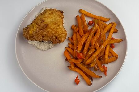 Шницель из куриной грудки с сыром