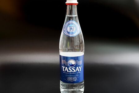 Минеральная вода Tassay газированная