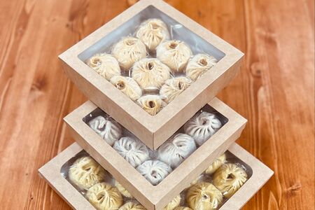 Буузы из говядины и свинины