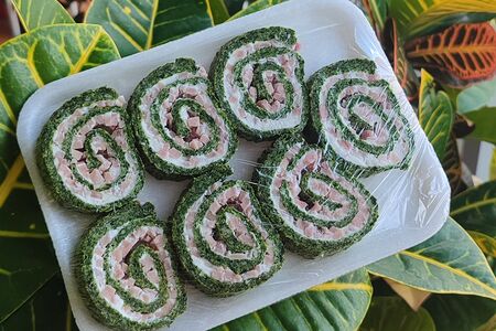 Рулет Шпинат с ветчиной