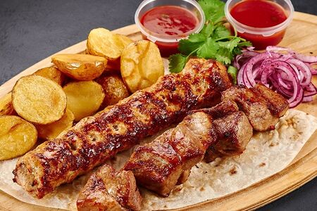 Комбо Шеф кебаб на двоих Шашлык из свинины и Люля из курицы с молодым картофелем