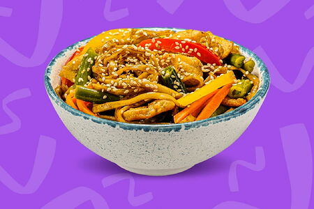 Удон с курицей в соусе терияки