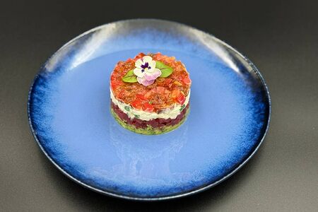 Мильфей с тунцом и крабом