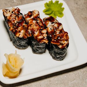 Сливочные суши с угрем