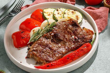 Стейк Стриплойн