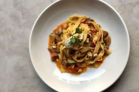 С белыми грибами и трюфелелм