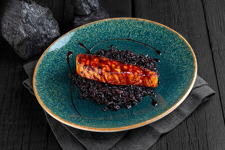 Стейк из семги на гриле