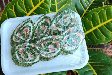 Рулет Шпинат с лососем