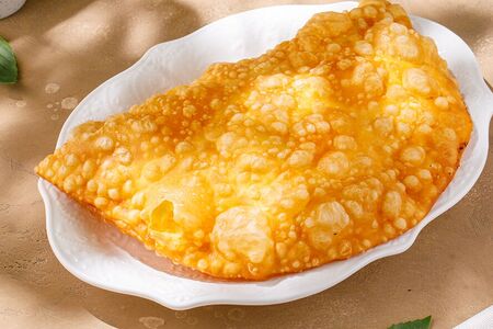 Чебурек с сыром