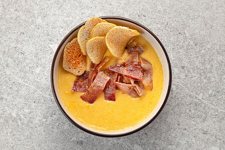 Сырный крем-суп с беконом