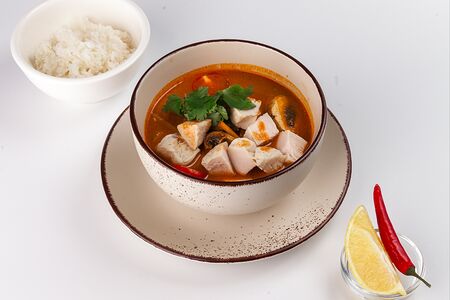 Том ям с курицей