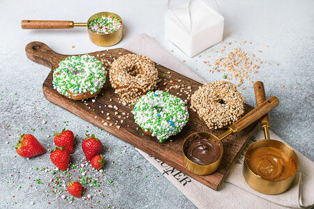 Набор сладких пончиков