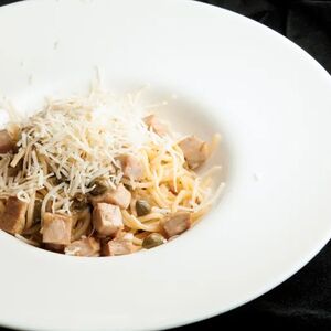 Паста с тунцом и каперсами