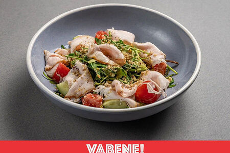 Салат с индейкой и соус карри манго