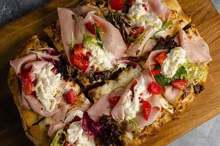 Мортаделла со страчателлой