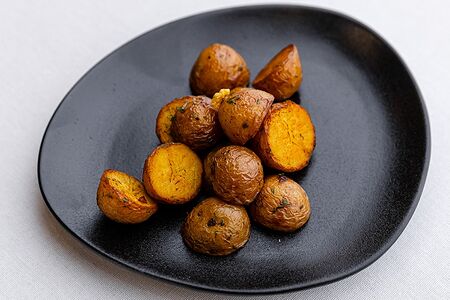 Обжаренный мини-картофель