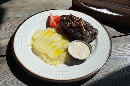 Стейк из говяжьей печени