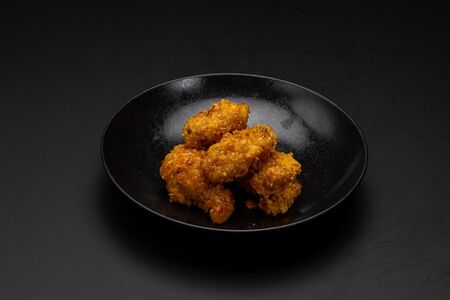 Крылья кранч в сладком соусе чили