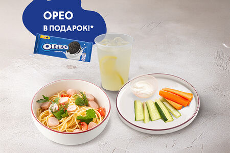 Детский обед с макарошками