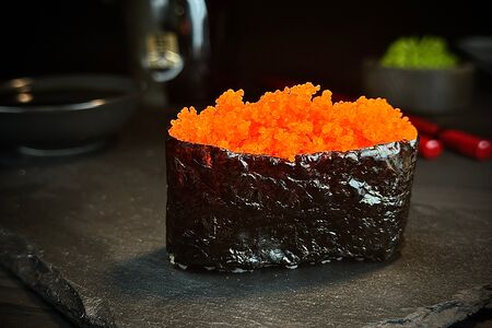 Гункан с масаго