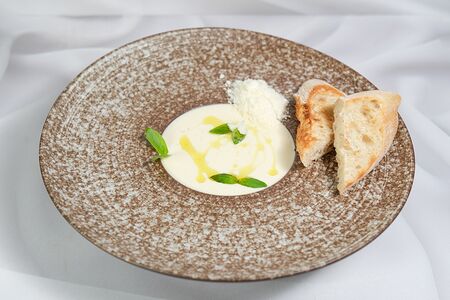 Сырный крем-суп