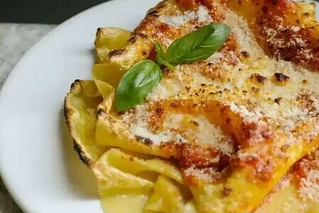 Открытая лазанья с уткой