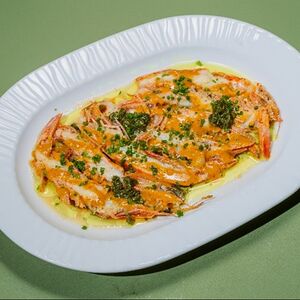 Лангустины гриль в соусе кешью-кимчи