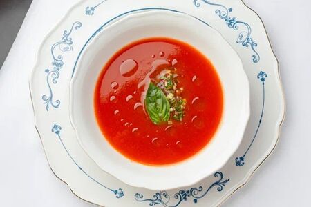 Гаспачо с овощным тартаром