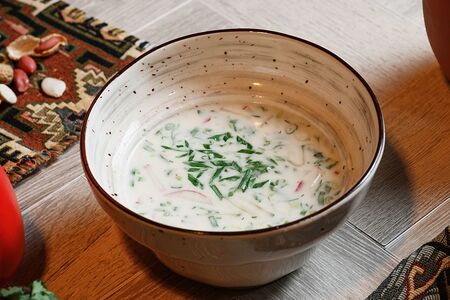 Окрошка на кефире 