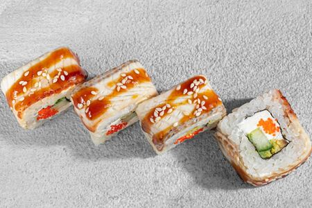 Ролл Филадельфия с угрем прайм