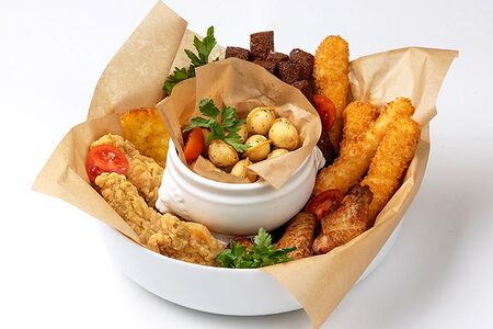 Ассорти из горячих закусок Мясное